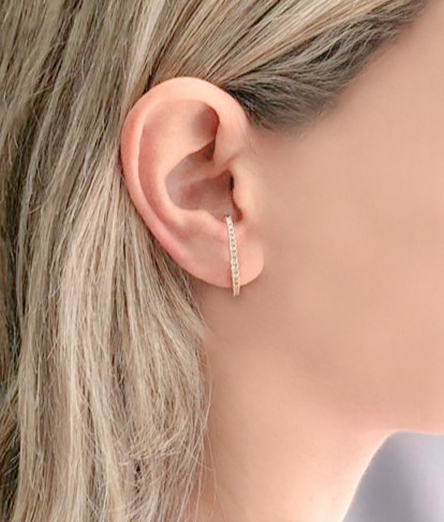 Ear Hook Cravejado